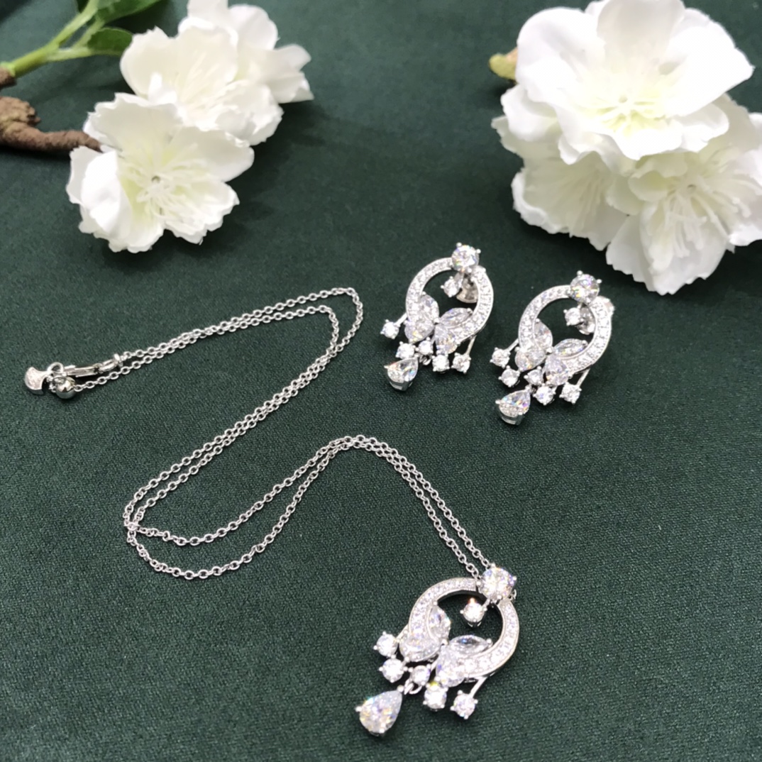 그라프 목걸이 125040 Necklace