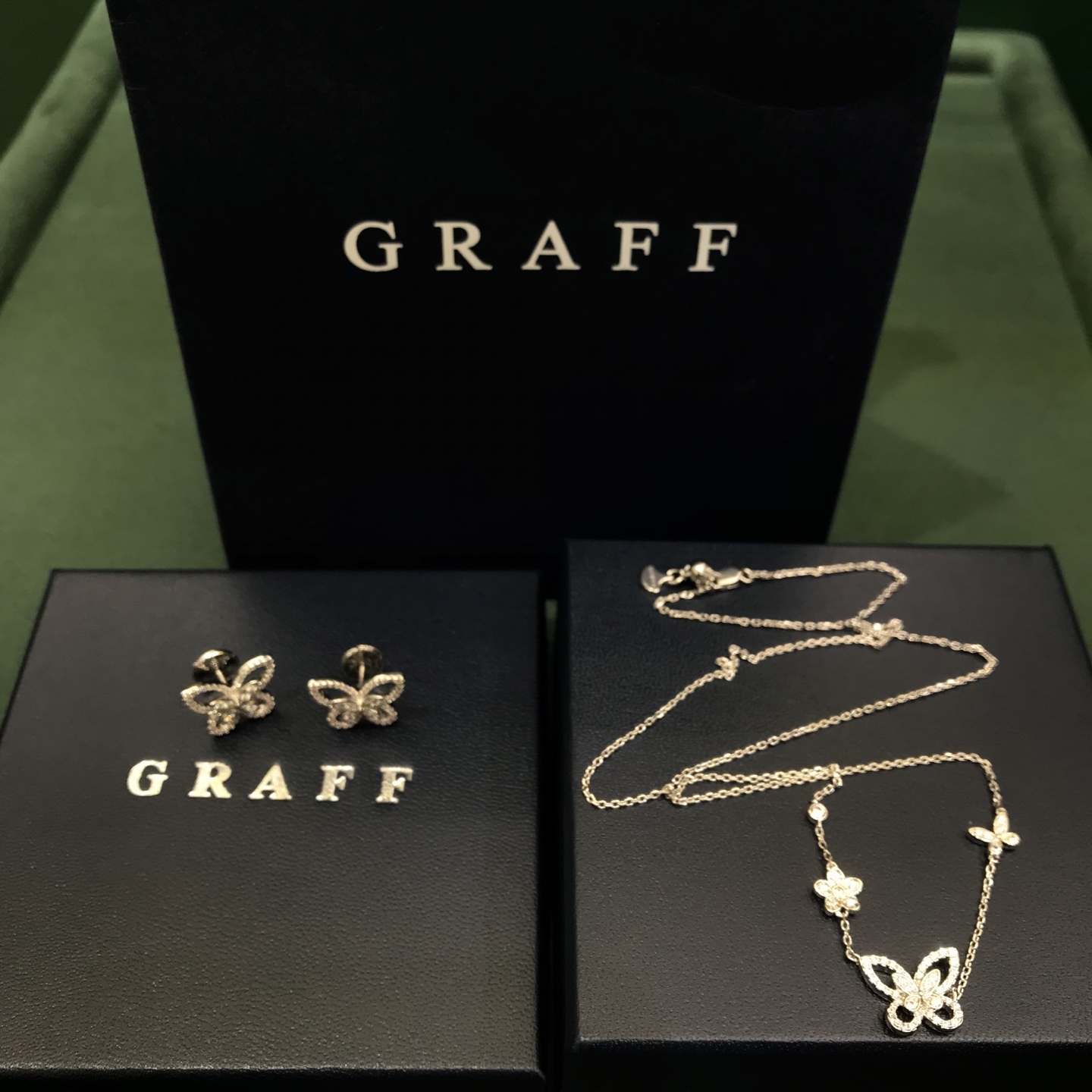 그라프 목걸이 125033 Necklace