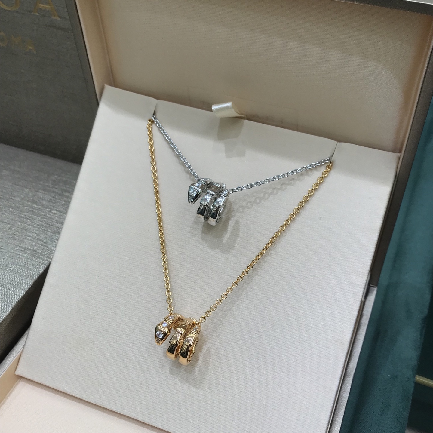 불가리 셀페르티 바이퍼 더블 서클 다이아몬드 목걸이 64344 이미지 2