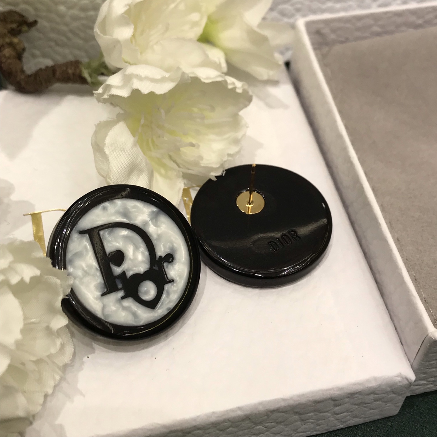 디올 귀걸이 134716 Dior Earrings 썸네일 이미지