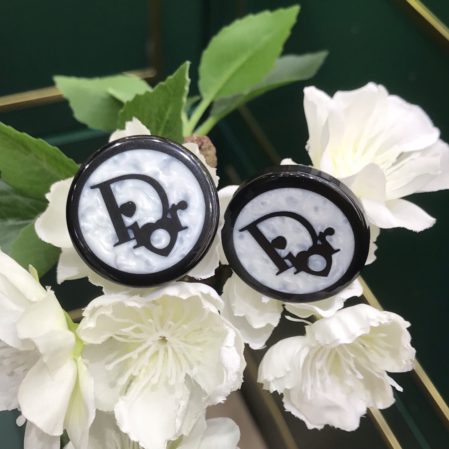 디올 귀걸이 134716 Dior Earrings 썸네일 이미지