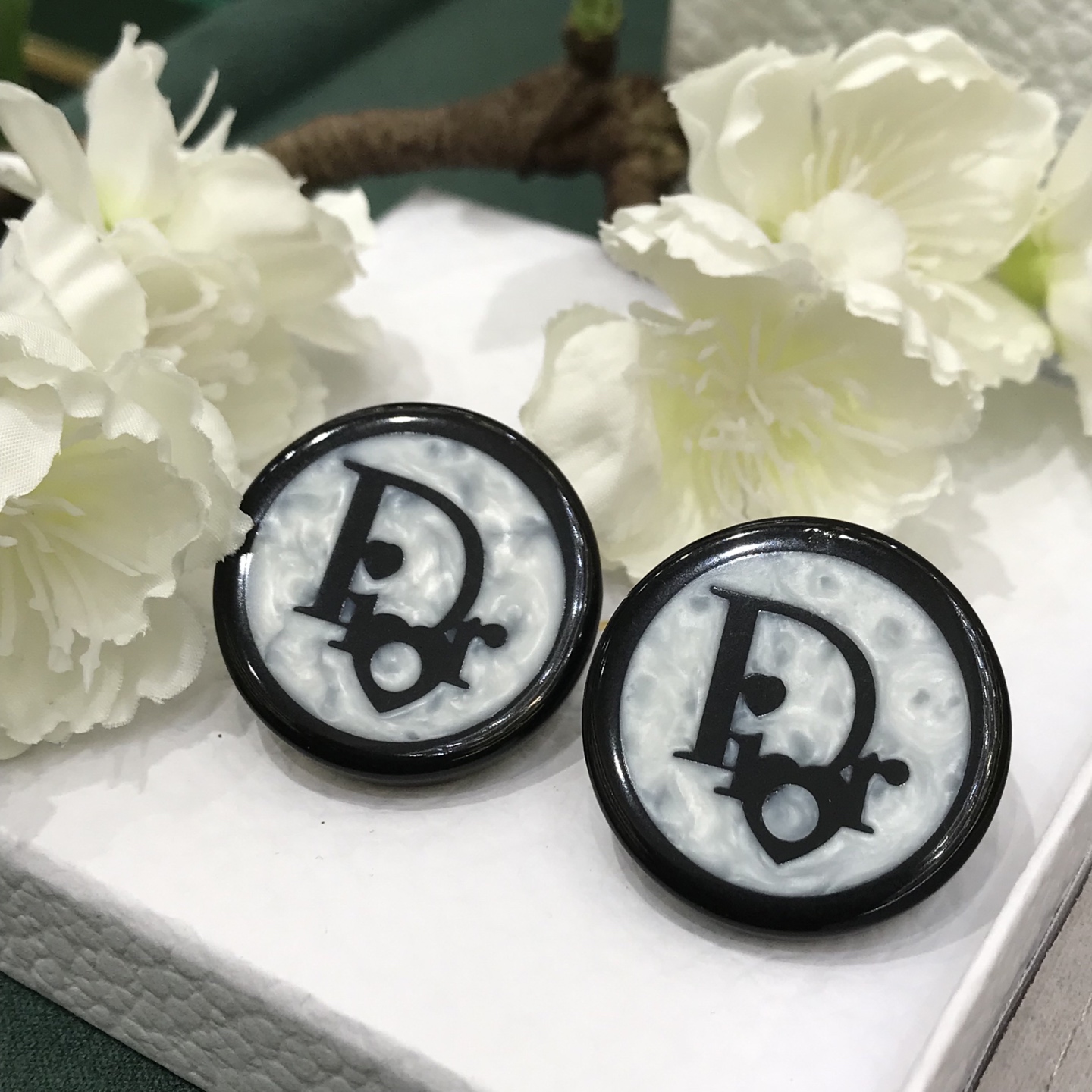 디올 귀걸이 134716 Dior Earrings 썸네일 이미지