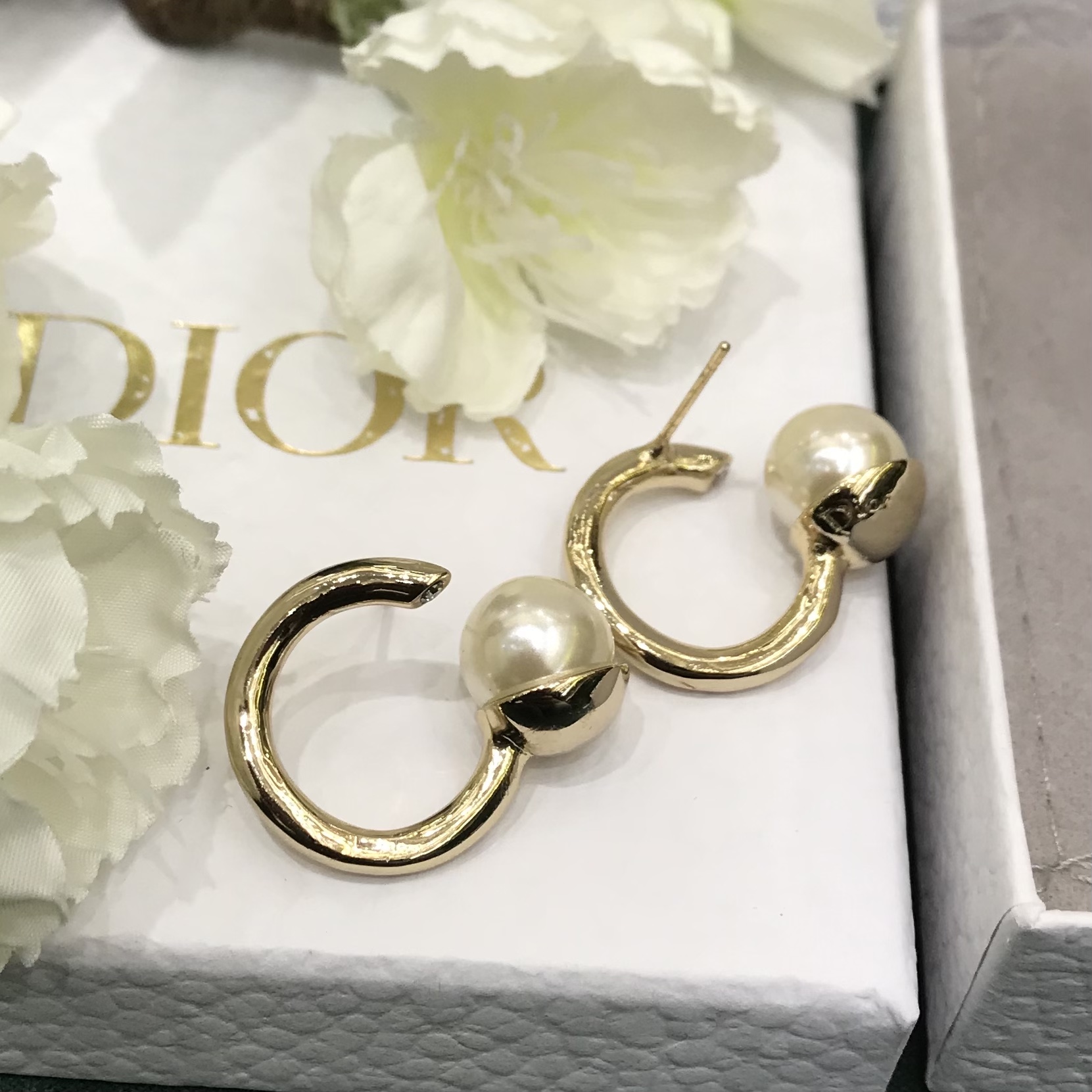 디올 귀걸이 134717 Dior Earrings 썸네일 이미지