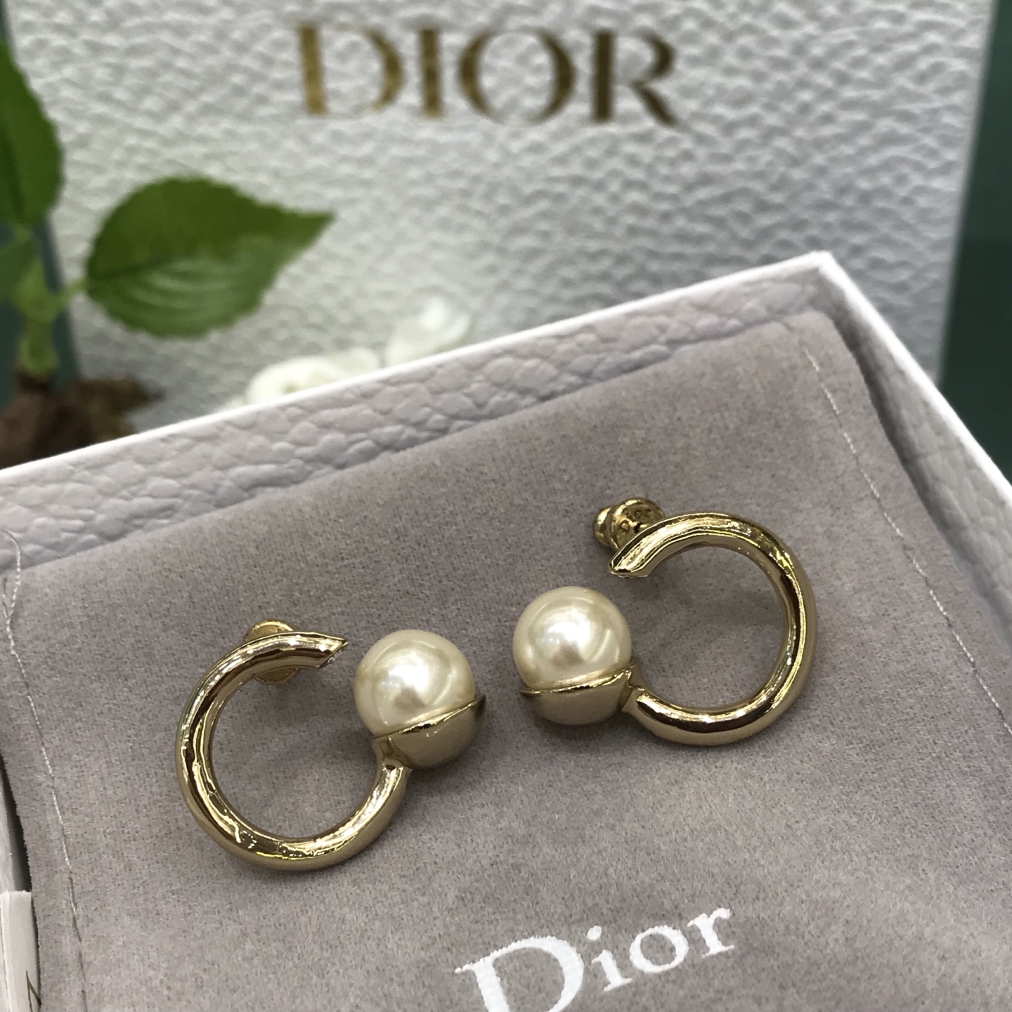 디올 귀걸이 134717 Dior Earrings 썸네일 이미지