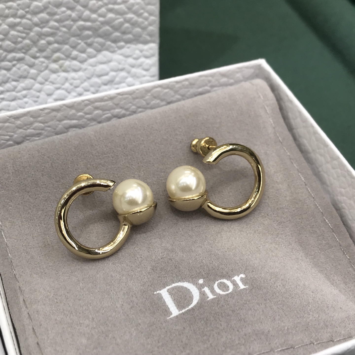 디올 귀걸이 134717 Dior Earrings 썸네일 이미지