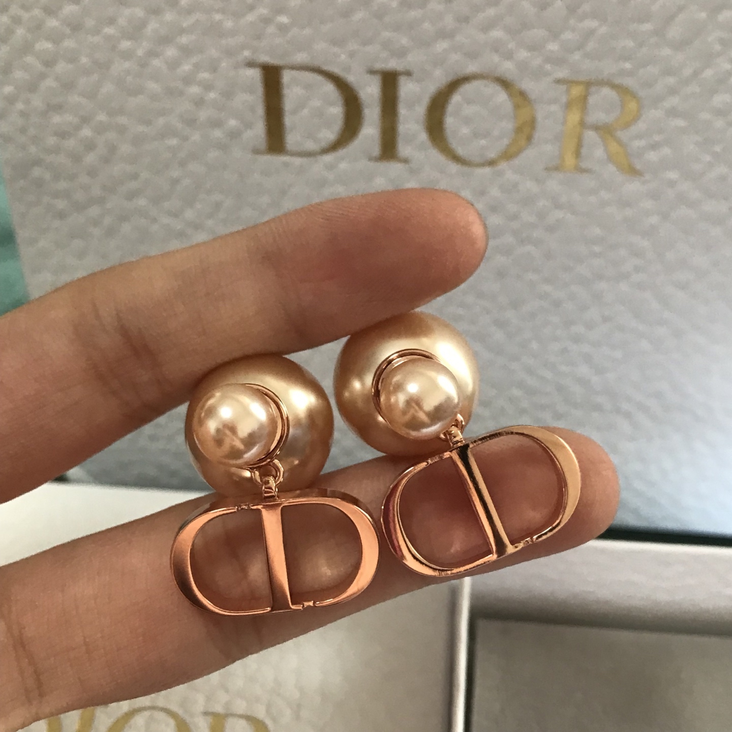 디올 귀걸이 134984 Dior Earrings 썸네일 이미지