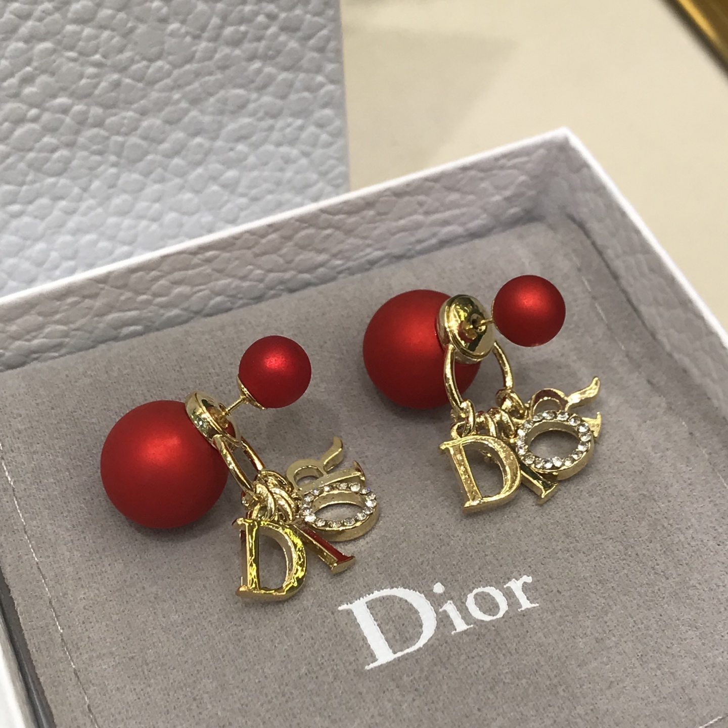 디올 귀걸이 134571 Dior Earrings 썸네일 이미지