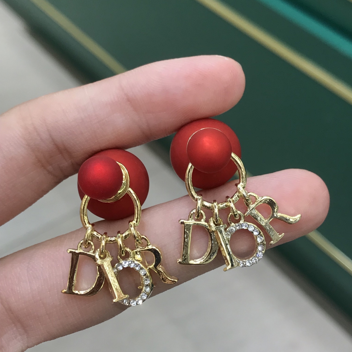 디올 귀걸이 134571 Dior Earrings 썸네일 이미지