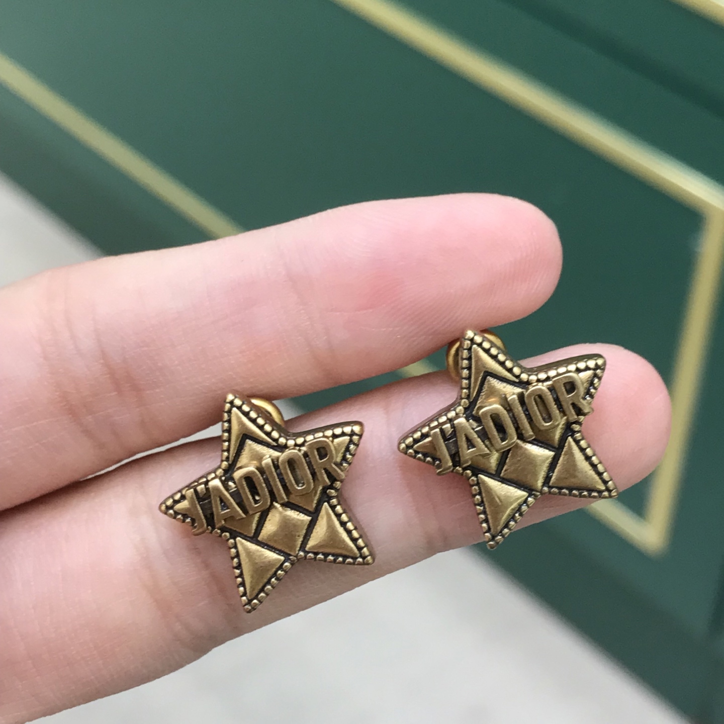 디올 귀걸이 134960 Dior Earrings 썸네일 이미지