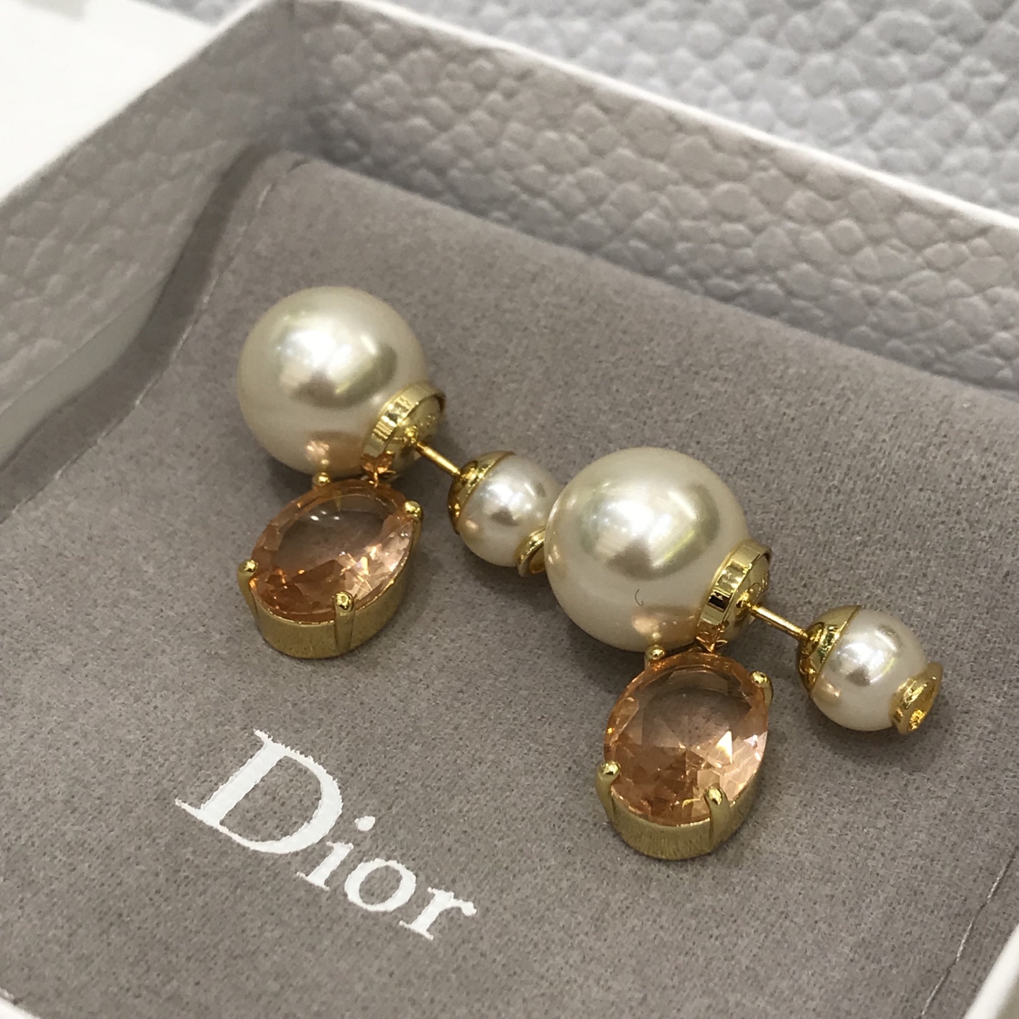 디올 귀걸이 134573 Dior Earrings 썸네일 이미지