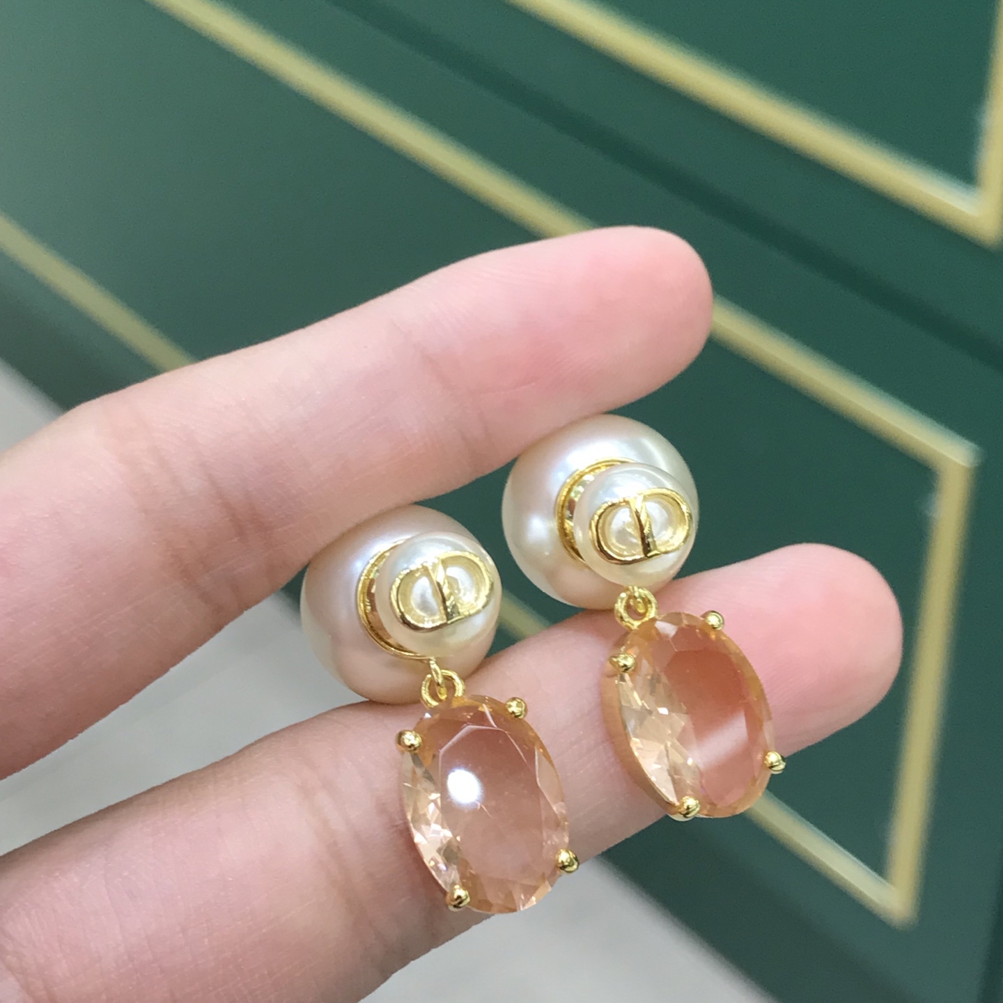 디올 귀걸이 134573 Dior Earrings 썸네일 이미지
