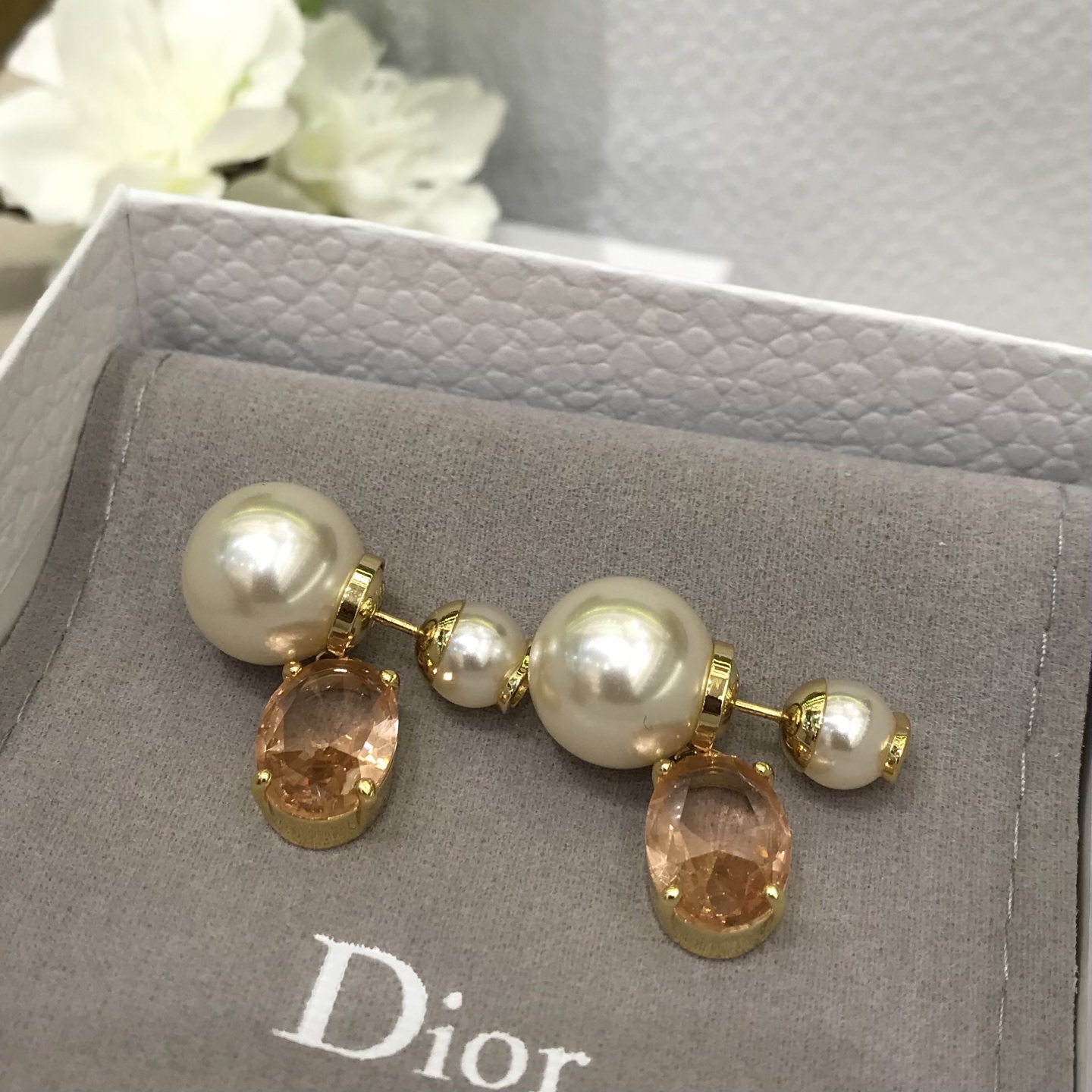 디올 귀걸이 134573 Dior Earrings 썸네일 이미지