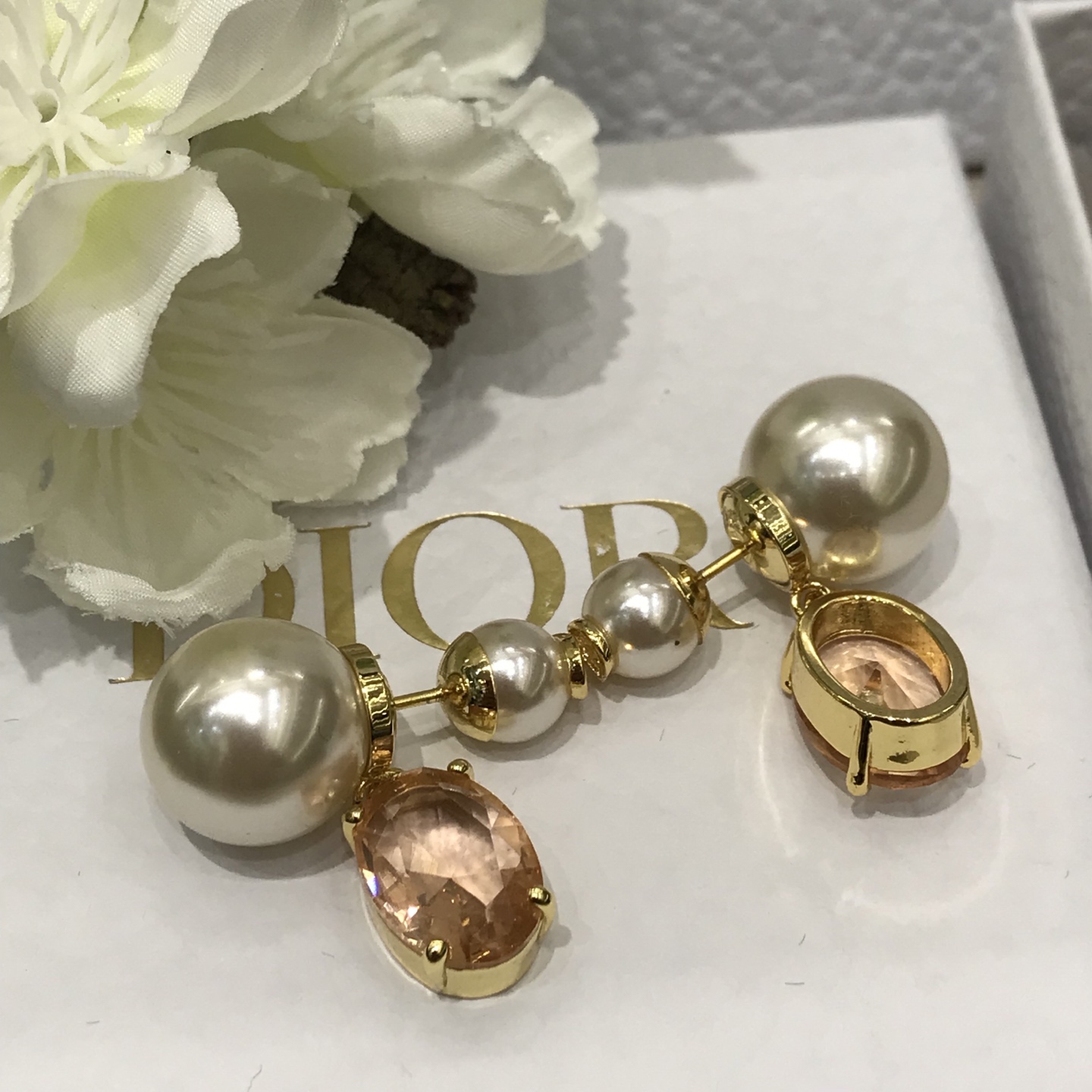 디올 귀걸이 134573 Dior Earrings 썸네일 이미지
