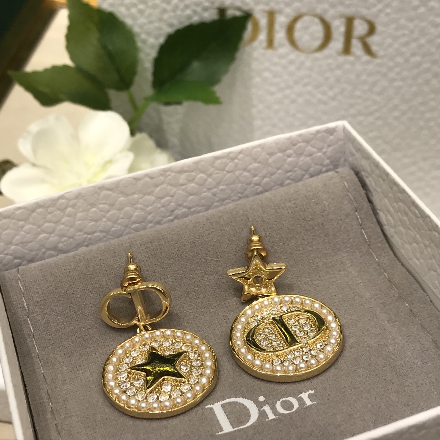 디올 귀걸이 134962 Dior Earrings 썸네일 이미지