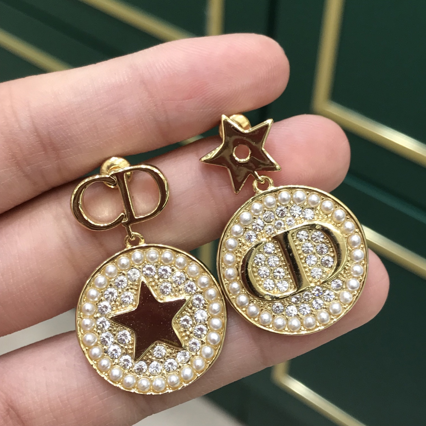 디올 귀걸이 134962 Dior Earrings 썸네일 이미지