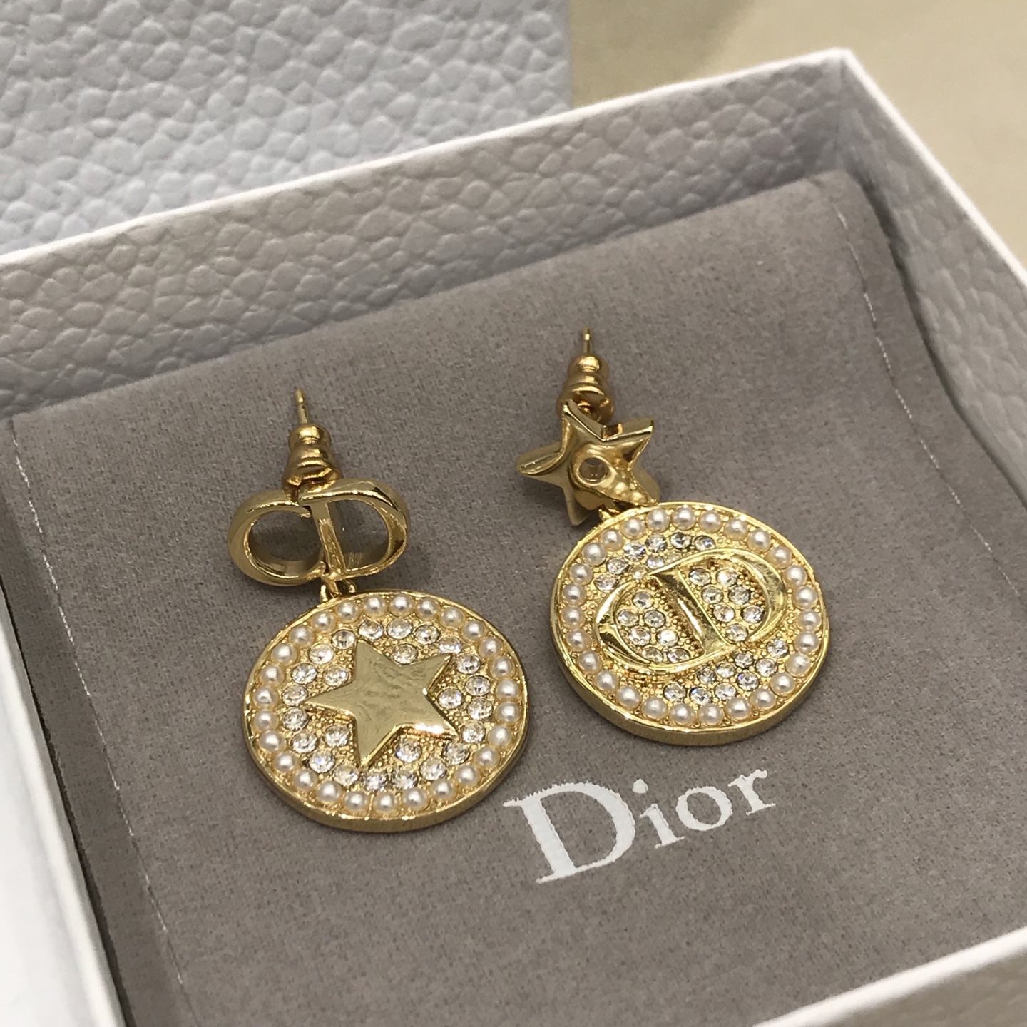 디올 귀걸이 134962 Dior Earrings 썸네일 이미지