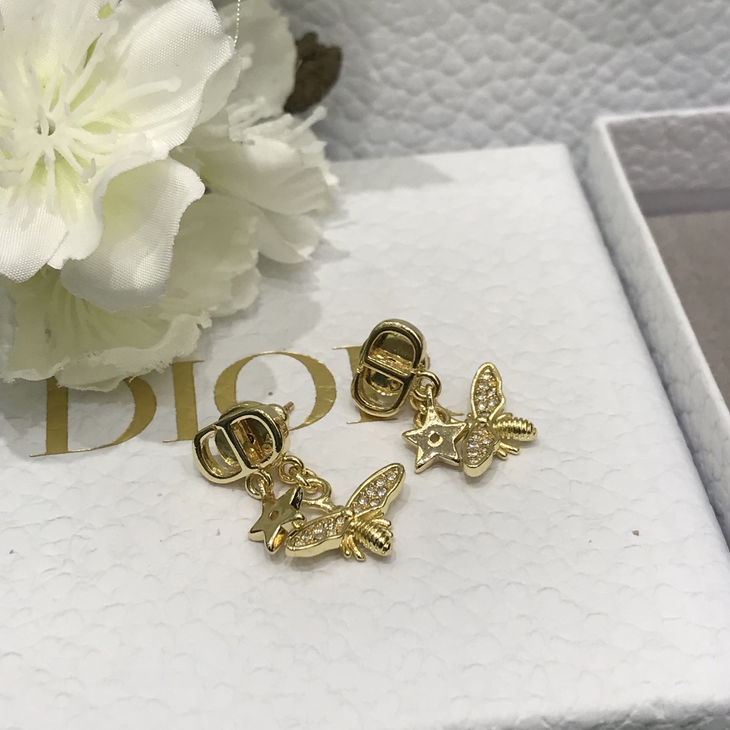 디올 귀걸이 134813 Dior Earrings 썸네일 이미지