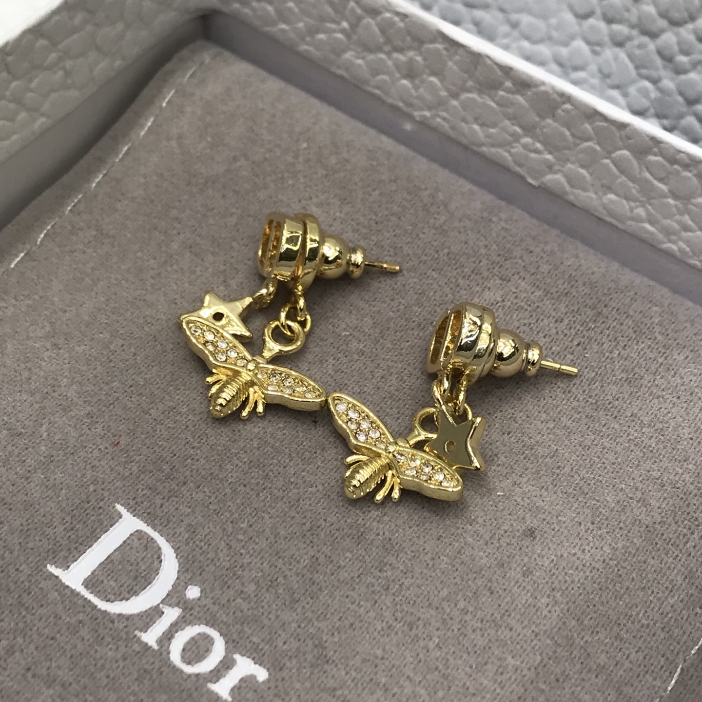 디올 귀걸이 134813 Dior Earrings 썸네일 이미지