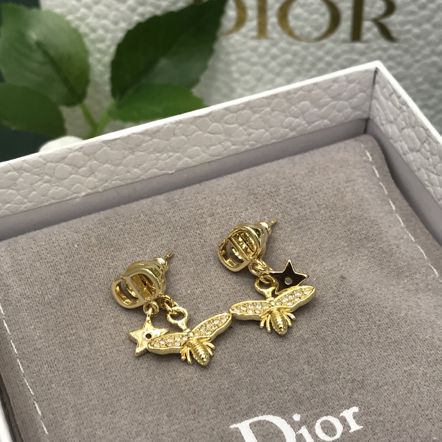 디올 귀걸이 134813 Dior Earrings 썸네일 이미지
