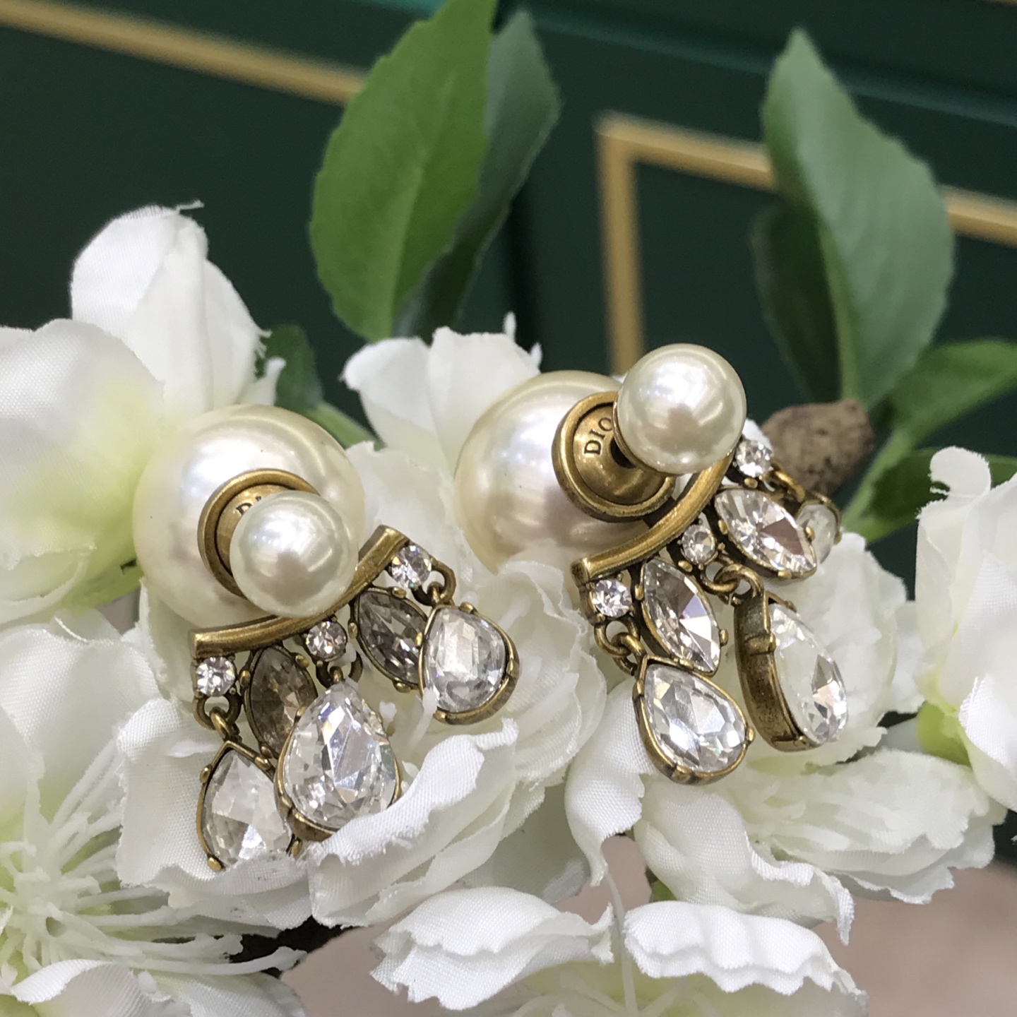 디올 귀걸이 134816 Dior Earrings 썸네일 이미지