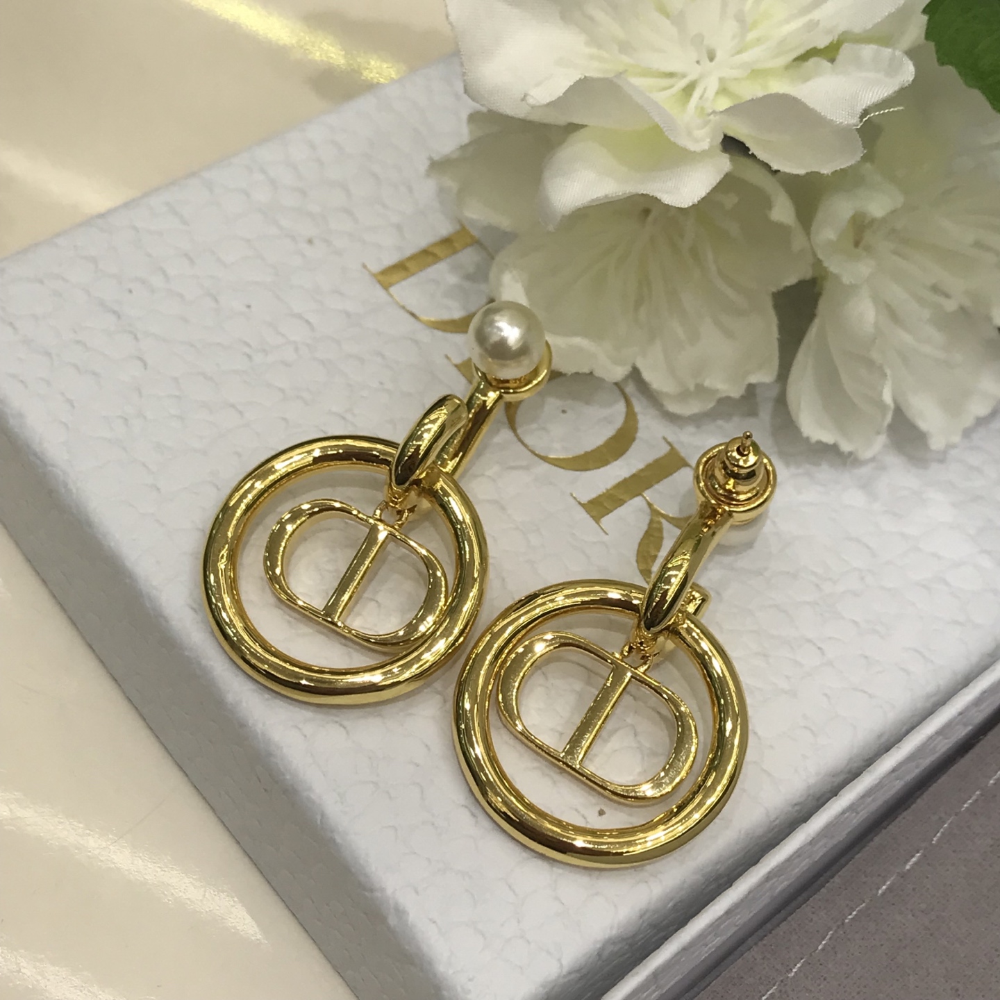 디올 귀걸이 134765 Dior Earrings 썸네일 이미지