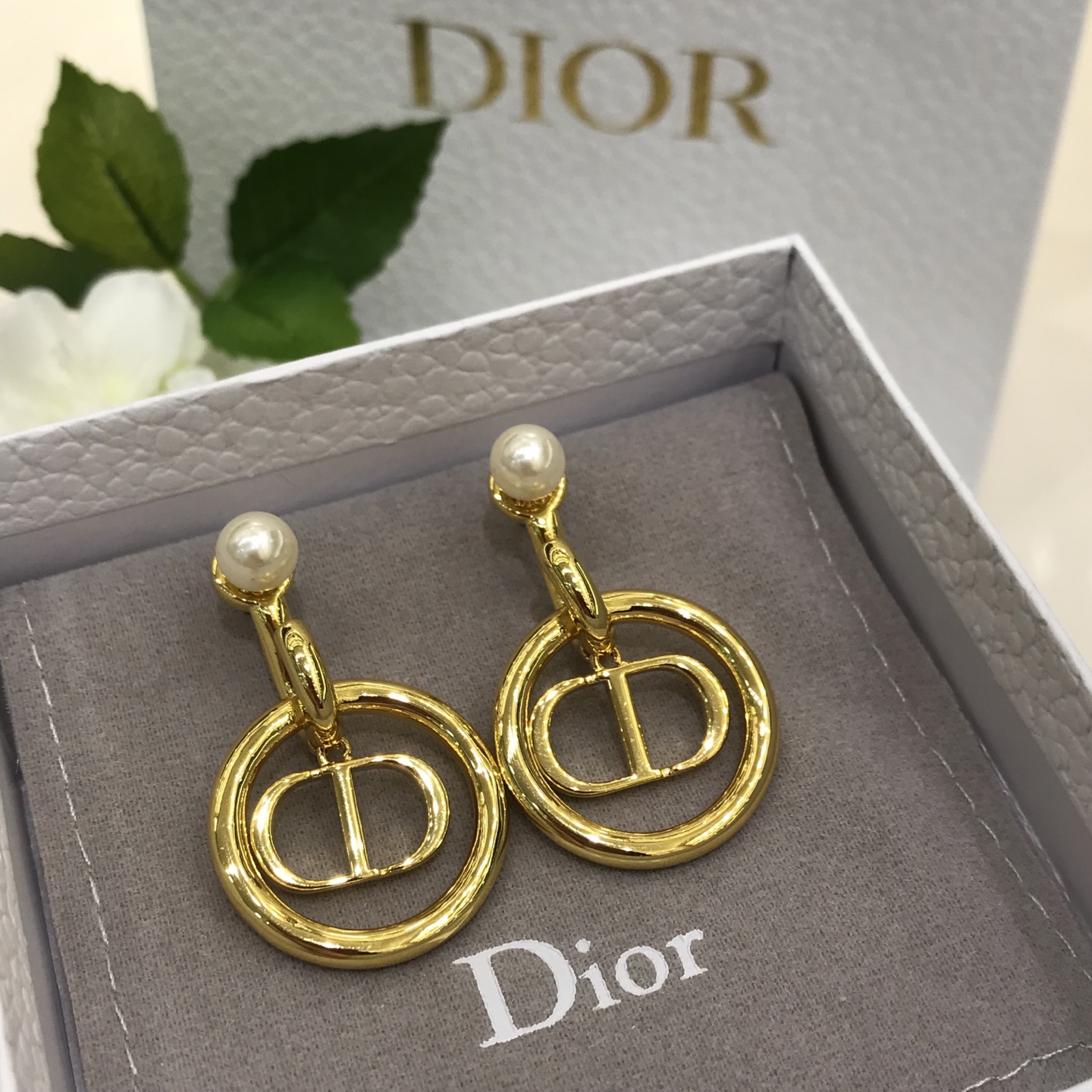 디올 귀걸이 134765 Dior Earrings 썸네일 이미지