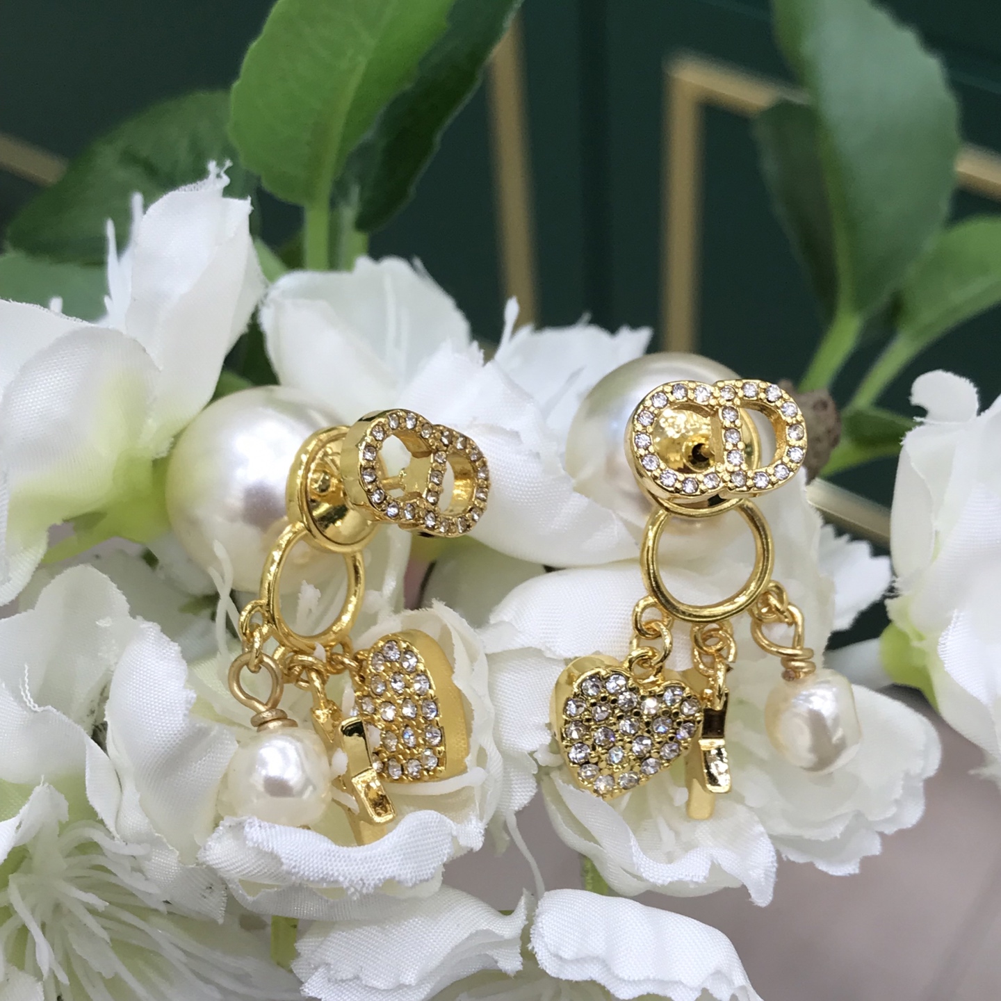 디올 귀걸이 134799 Dior Earrings 썸네일 이미지