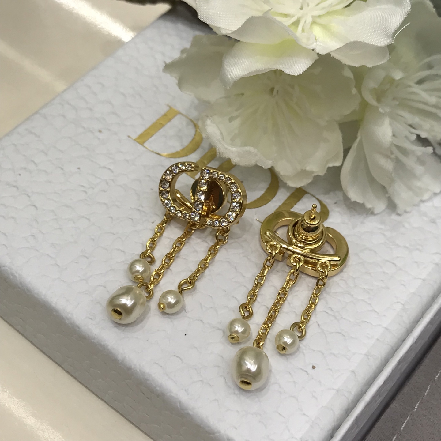 디올 귀걸이 134803 Dior Earrings 썸네일 이미지