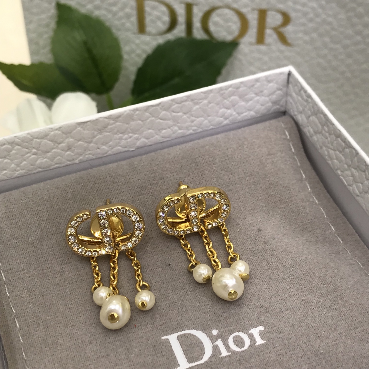 디올 귀걸이 134803 Dior Earrings 썸네일 이미지