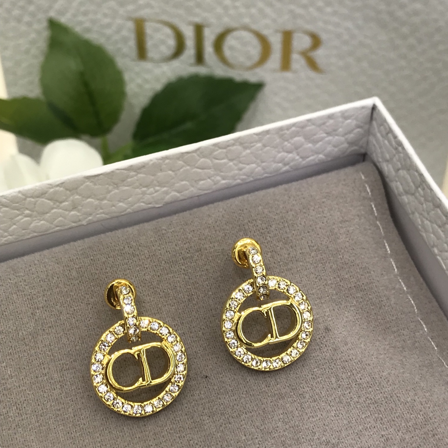 디올 귀걸이 134802 Dior Earrings 썸네일 이미지