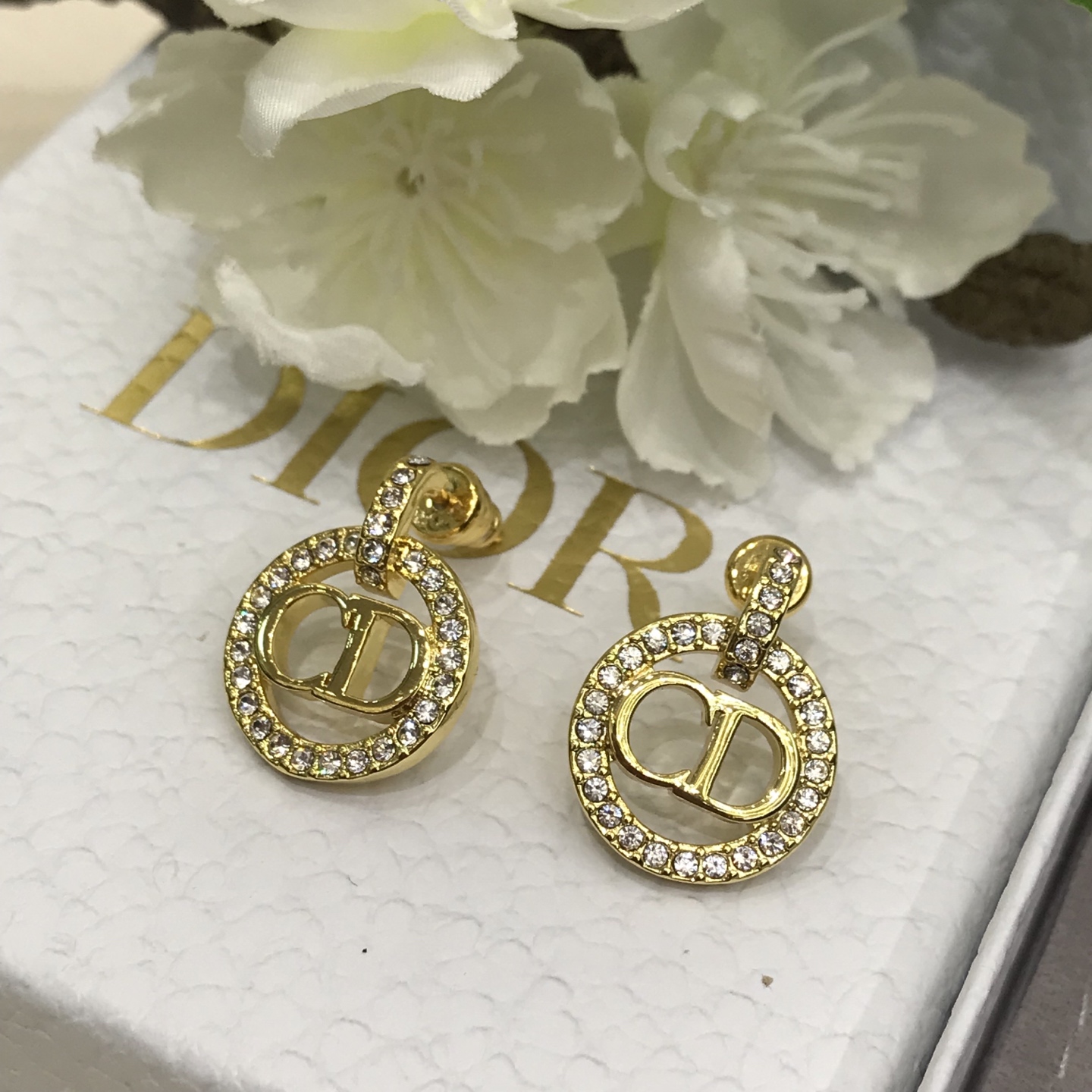 디올 귀걸이 134802 Dior Earrings 썸네일 이미지