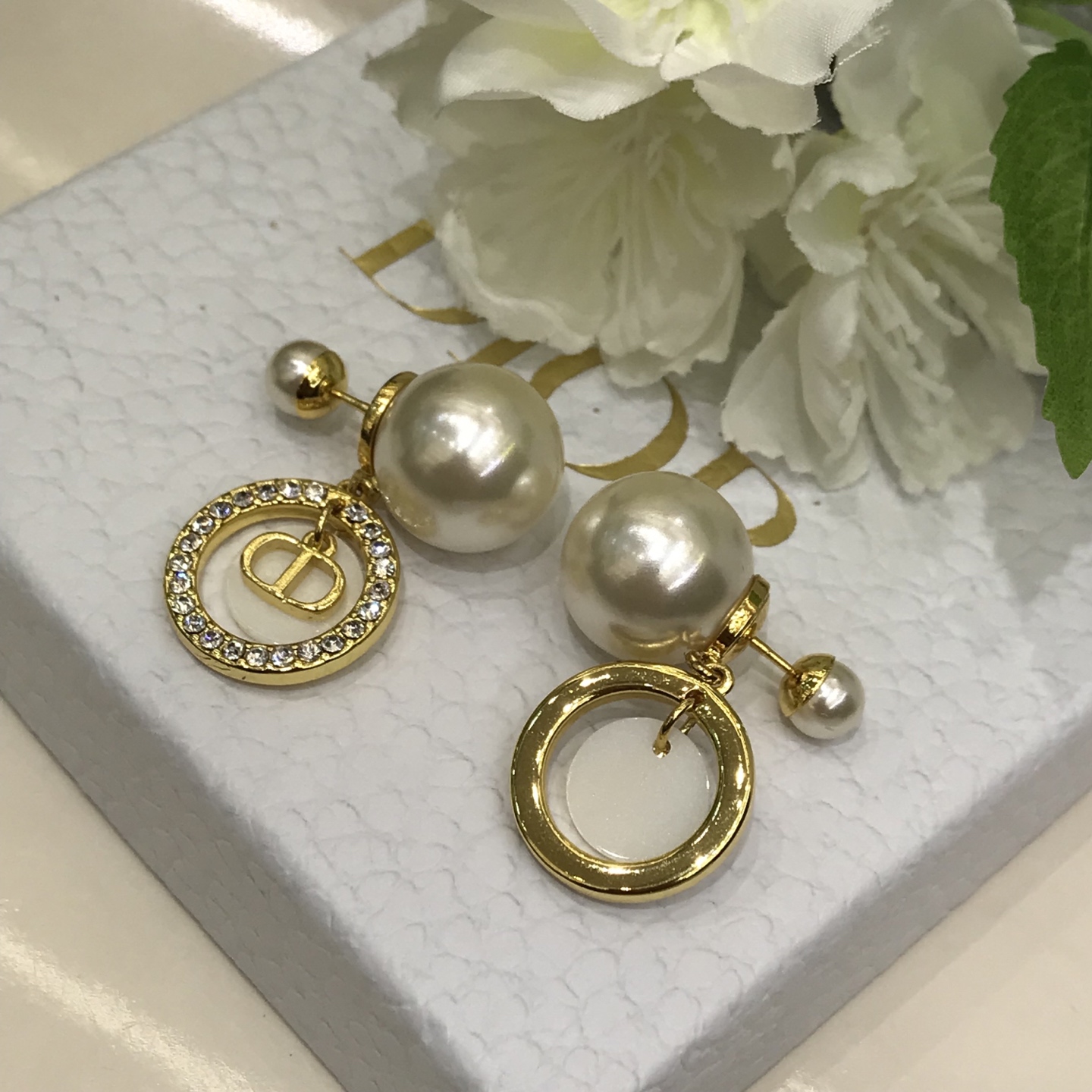 디올 귀걸이 134793 Dior Earrings 썸네일 이미지