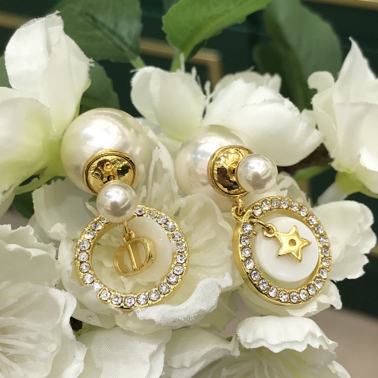 디올 귀걸이 134793 Dior Earrings 썸네일 이미지