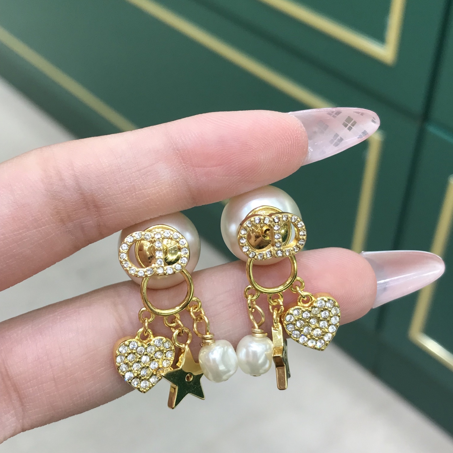 디올 귀걸이 134761 Dior Earrings 썸네일 이미지