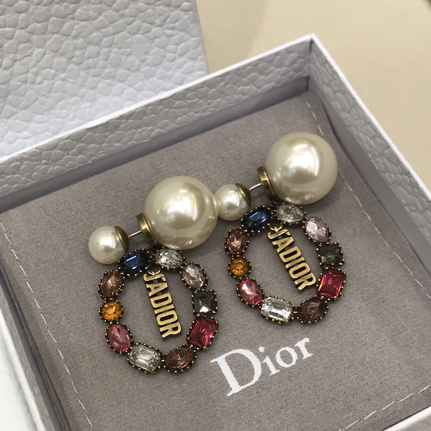 디올 귀걸이 134760 Dior Earrings 썸네일 이미지