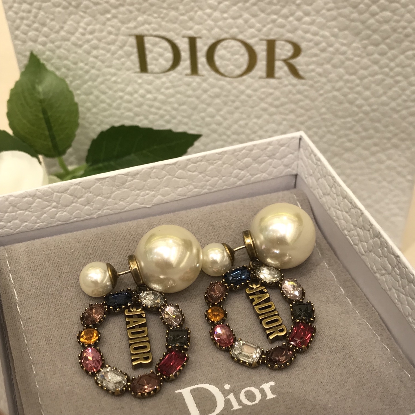 디올 귀걸이 134760 Dior Earrings 썸네일 이미지