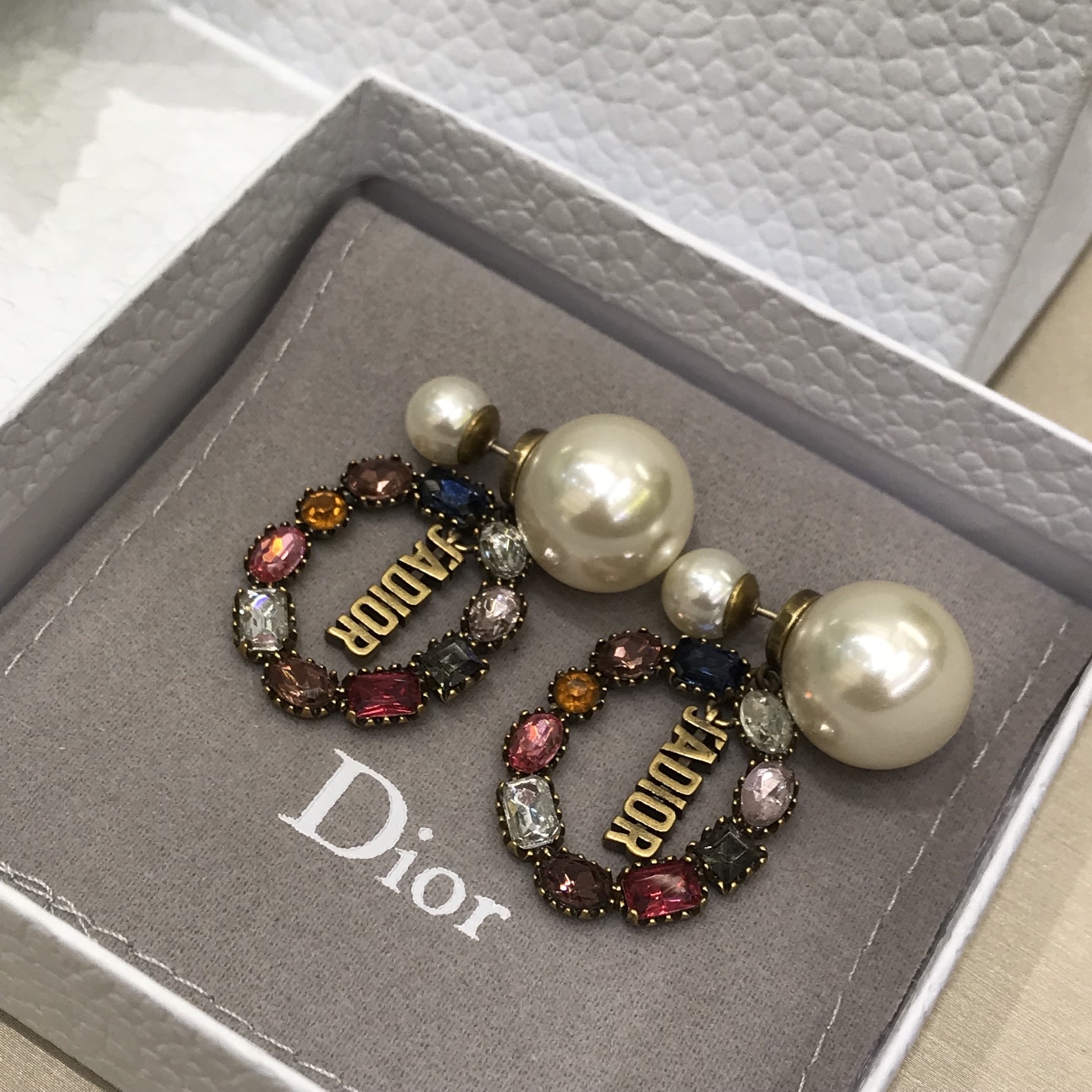 디올 귀걸이 134760 Dior Earrings 썸네일 이미지