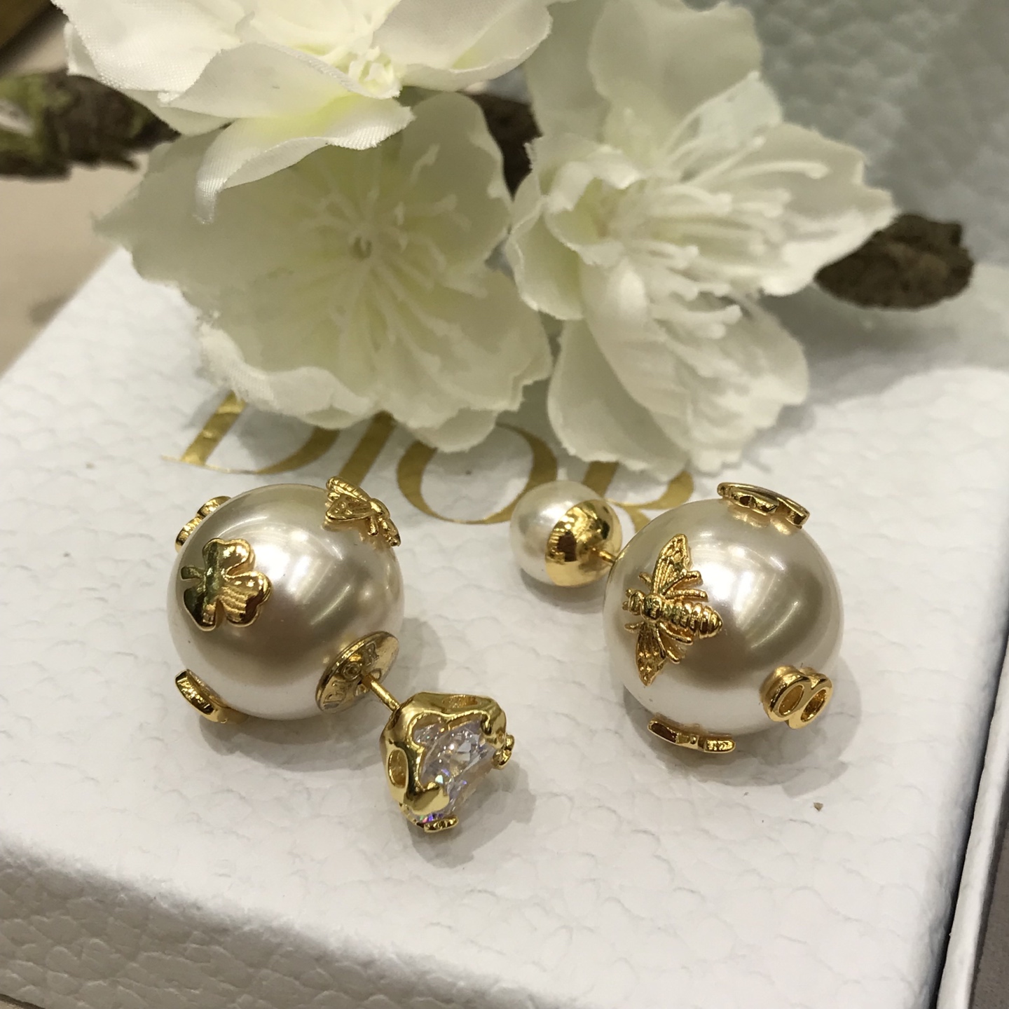 디올 귀걸이 133544 Dior Earrings 썸네일 이미지