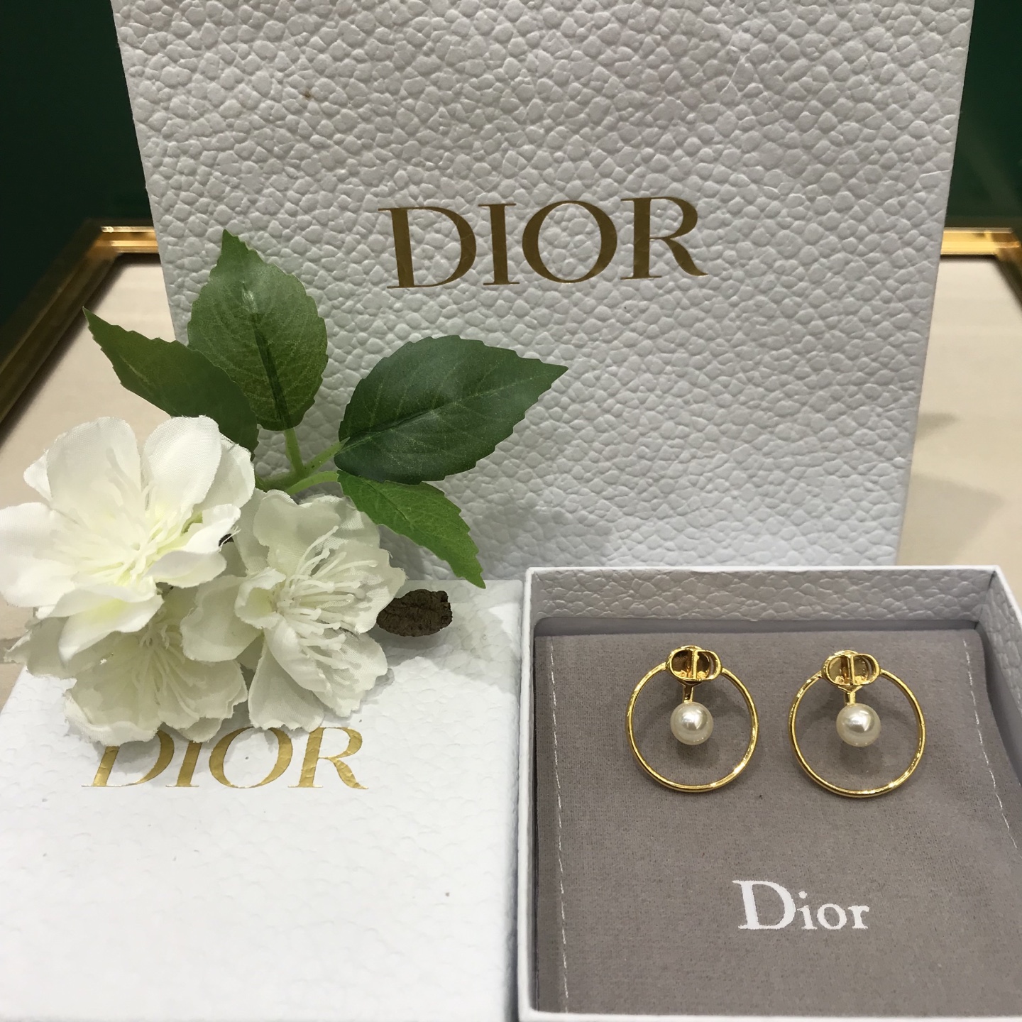 디올 귀걸이 134758 Dior Earrings 썸네일 이미지