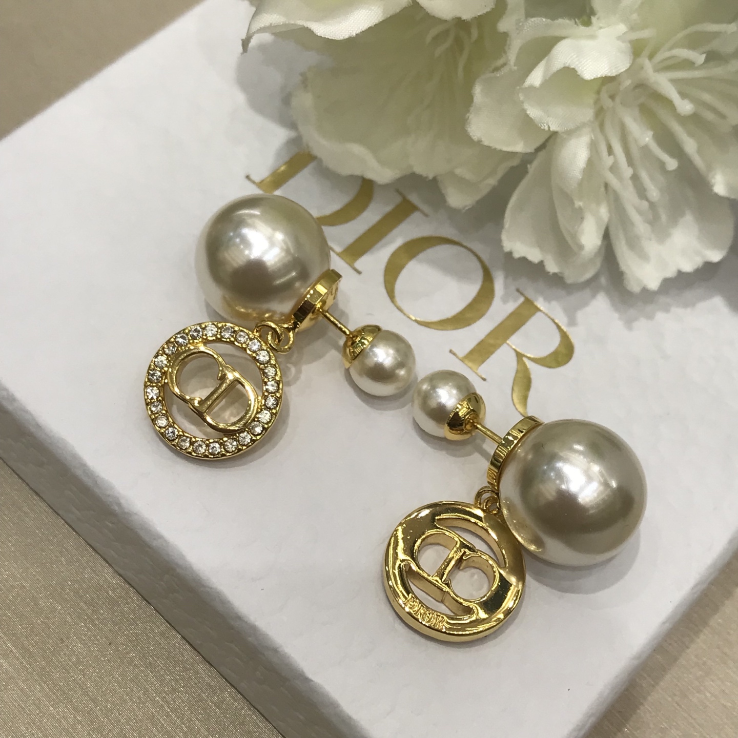 디올 귀걸이 133758 Dior Earrings 썸네일 이미지