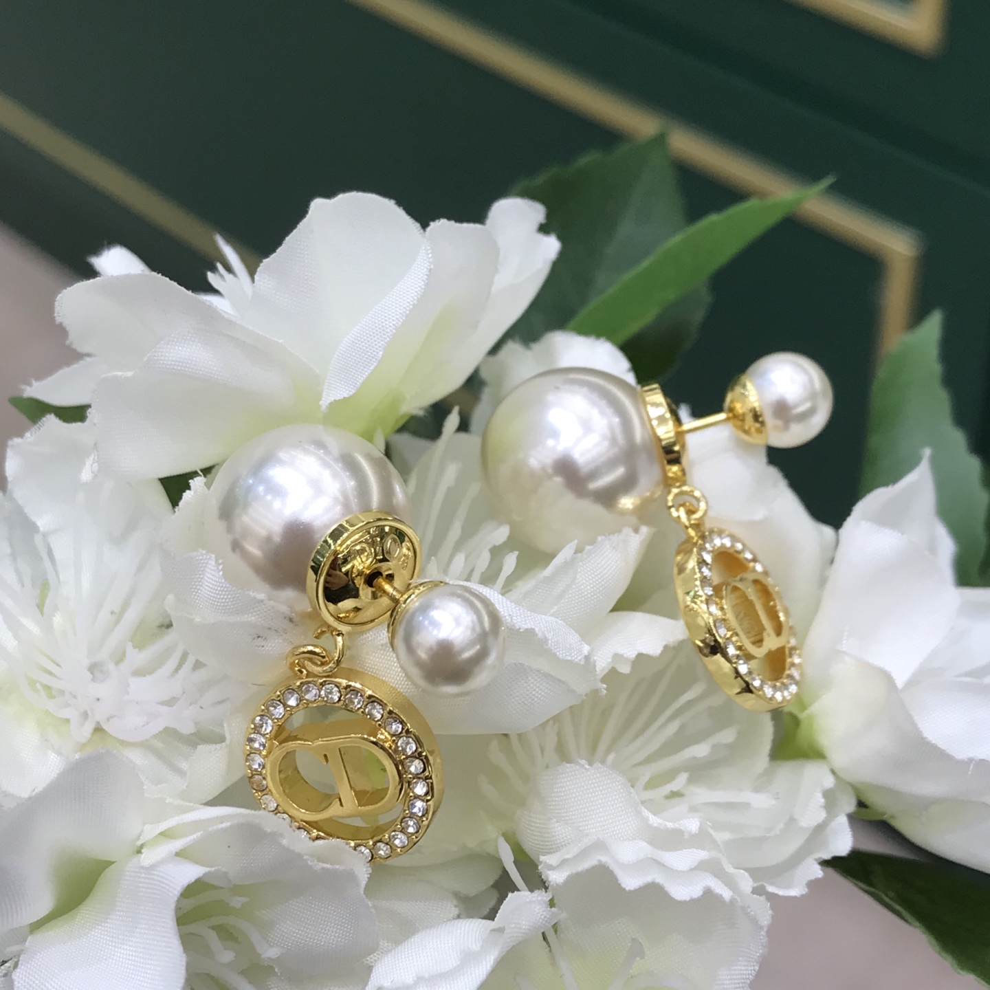 디올 귀걸이 133758 Dior Earrings 썸네일 이미지