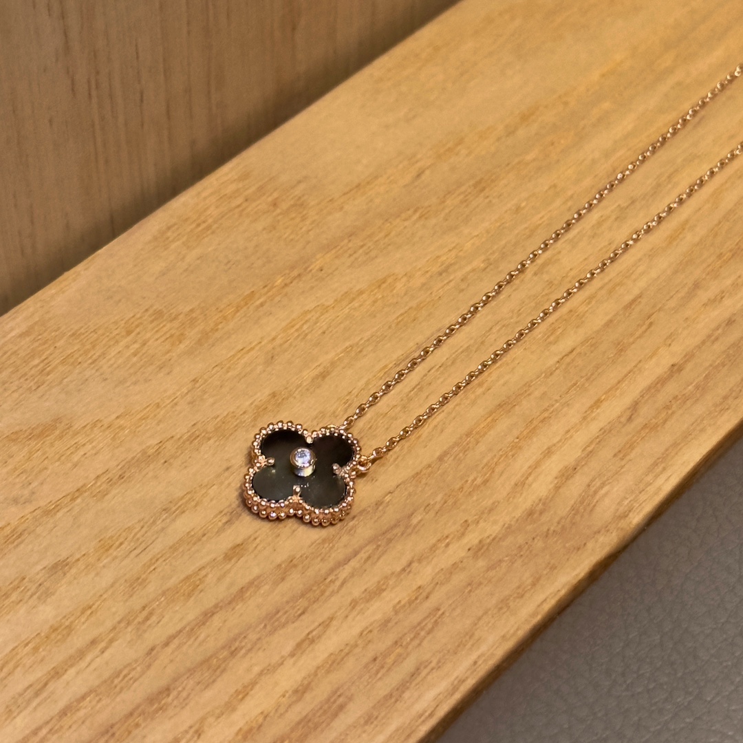 China Replica VCA Jewelry VCAES0403-1880