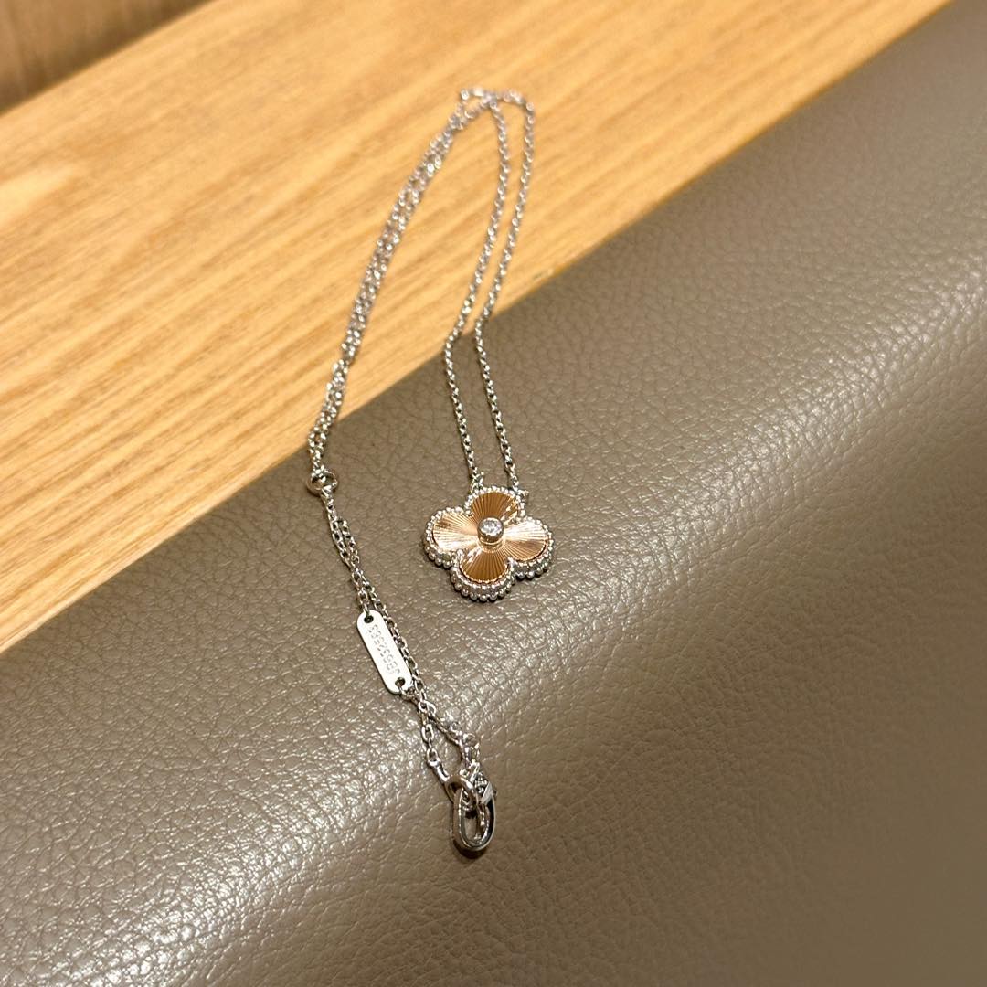 China Replica VCA Jewelry VCAES0403-989