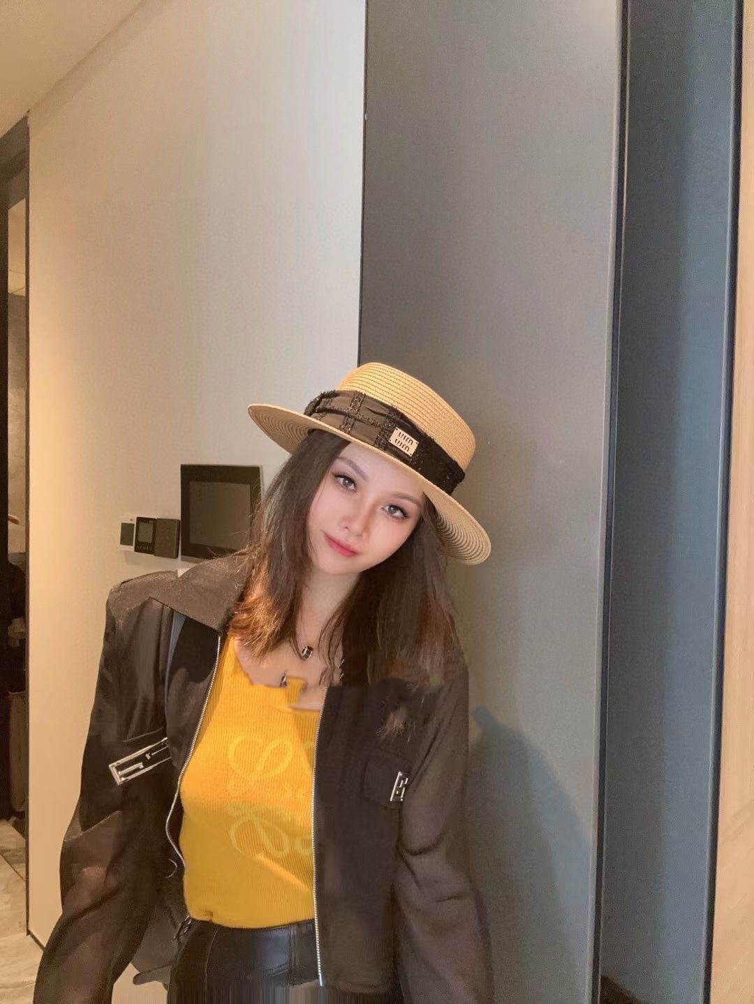 미우미우 모자 81039 Miu Miu Cap