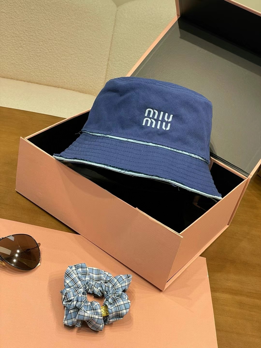 미우미우 모자 80908 Miu Miu Cap