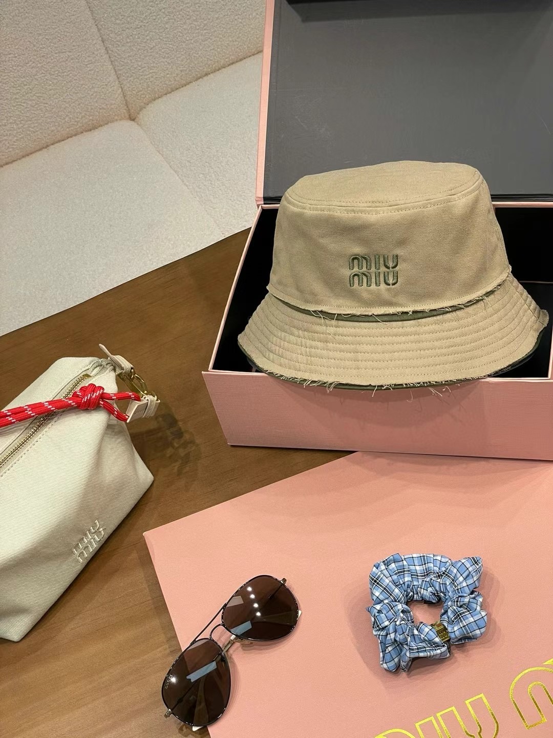 미우미우 모자 81309 Miu Miu Cap