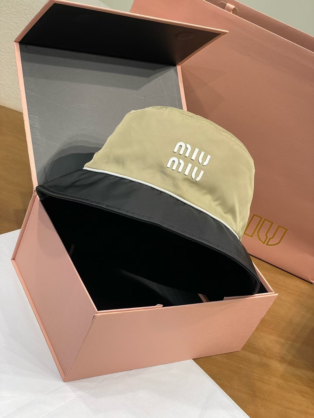 미우미우 모자 80893 Miu Miu Cap