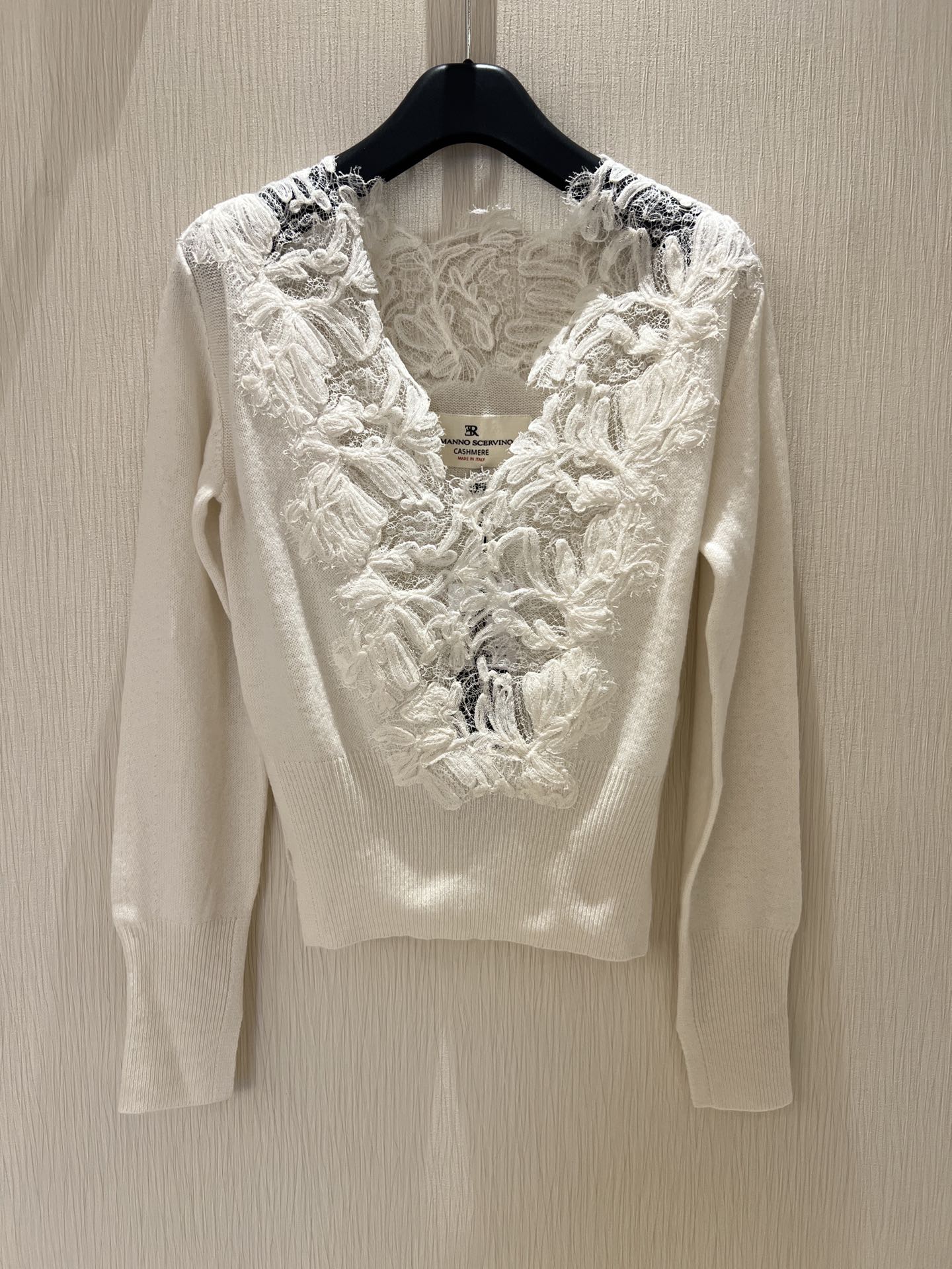 Luxurious Winter Lace Shirt: Ermanno*S 2024 Wool Line, Cozy and Romantic.