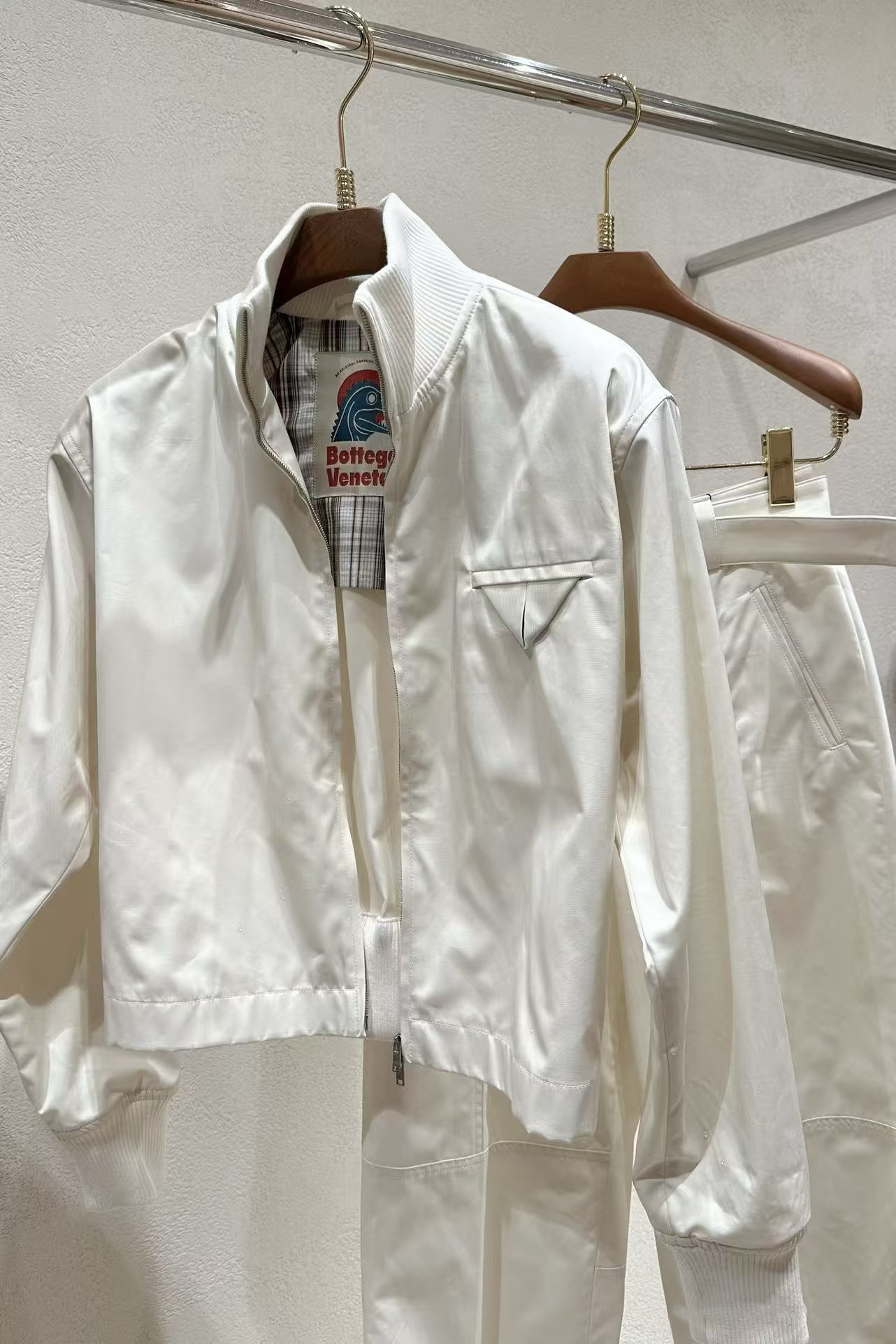 Women's White Cropped Workwear Jacket with Ribbed Collar - S, M, L 2 i1759396897608 2193 0 0