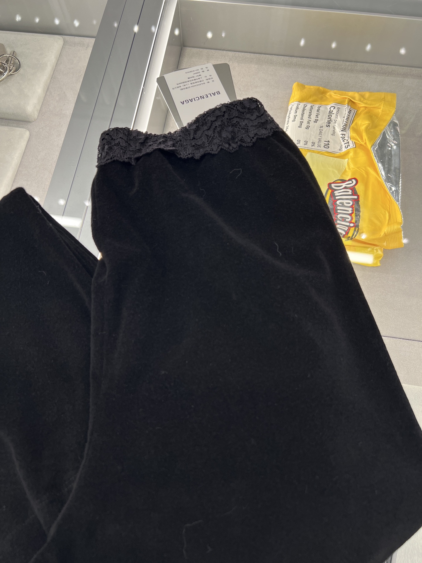 Velvet Lounge Pants with Lace Trim and Silk Pockets - Comfortable & Stylish 6 i1760067850128 8910 0 4